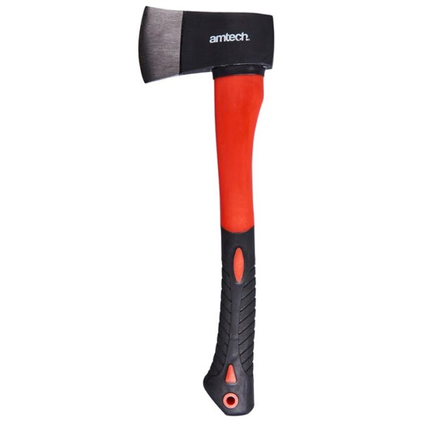 0.7kg (24oz) Axe with fibreglass shaft